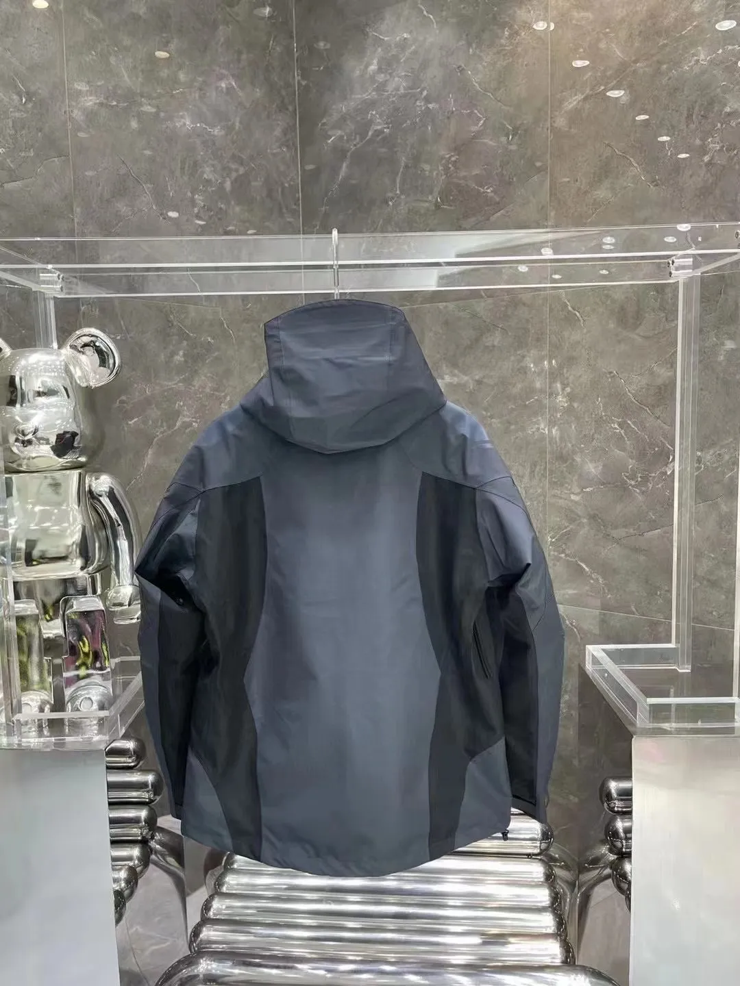 “ ” ， ， . ACR'TERYX Factory ， ， ！ ！！！ 5980 ！ HYVENT Breathable 、 、Wear-Resistant 5000 ， ， ， ， ， 5VS VISLON ！！！ ！ 6 ， ！ ， Breathable ， polartec ！！！ 100 ， ！ ！！！ BEMIS ！！！ ！！ ， ， ！ ： Black.Gray.Yellow Red Size： S XXL S 120 67 72 M 124 73 75 L 128 74 77 XL 130 77 81 2X 133 79 82 ps：M 170-175CM 60-70 （ ： 4-6cm）